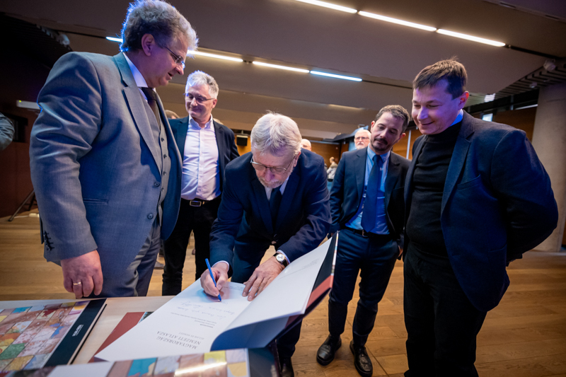 kja___number_1943 kja___number_1943